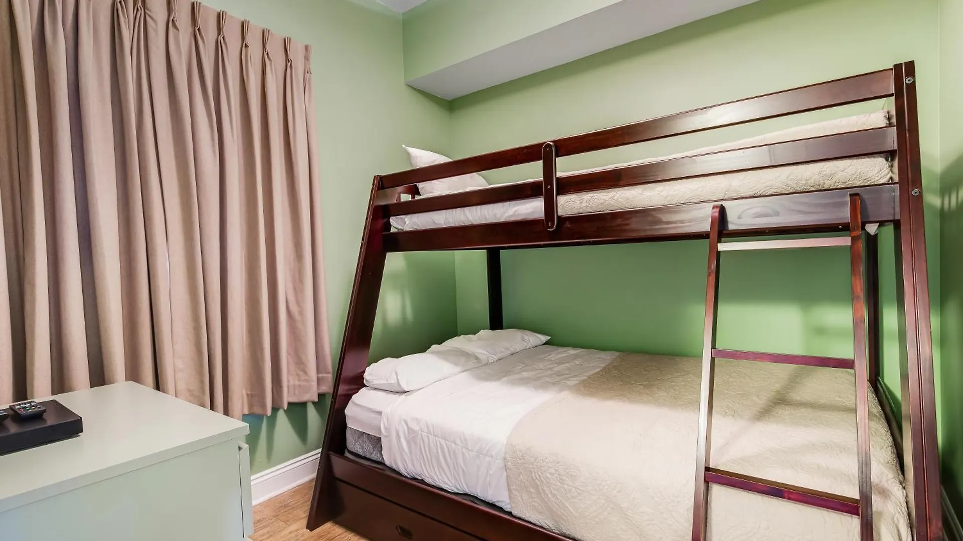 Calypso 1806E Apartment Panama City Beach